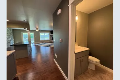 450  Coronado Cir, Onalaska, WI 54650 - Photo 30