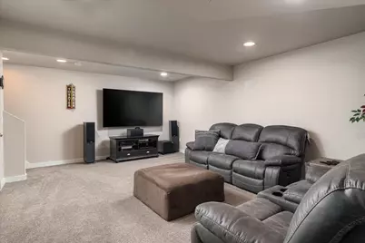 450  Coronado Cir, Onalaska, WI 54650 - Photo 20