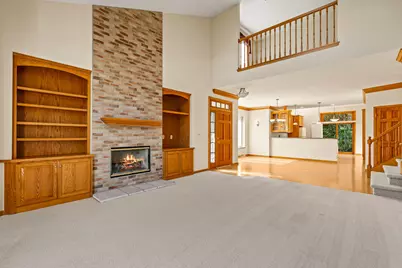 3402  Turnberry Oak Dr, Waukesha, WI 53188 - Photo 2