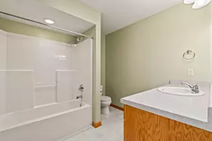 3402 Turnberry Oak Dr, Waukesha, WI 53188 - Photo 16