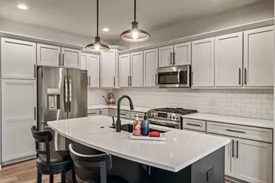 N55W20134  Magnolia Ln, Menomonee Falls, WI 53051 - Photo 8