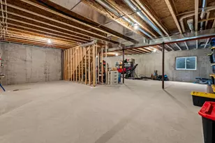 N55W20134 Magnolia Ln, Menomonee Falls, WI 53051 - Photo 30