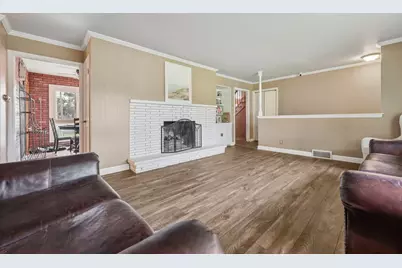 200 N 165th St, Brookfield, WI 53005 - Photo 6