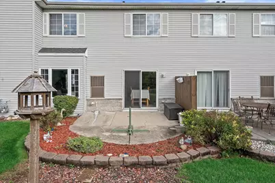 3482 W Sycamore St, Franklin, WI 53132 - Photo 36