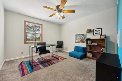 10216 N Baehr Rd, Mequon, WI 53092 - Photo 16