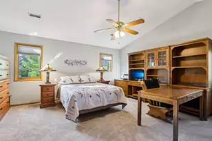 2264 Circle Ridge Rd, Delafield, WI 53018 - Photo 16