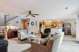 2264 Circle Ridge Rd, Delafield, WI 53018 - Photo 6