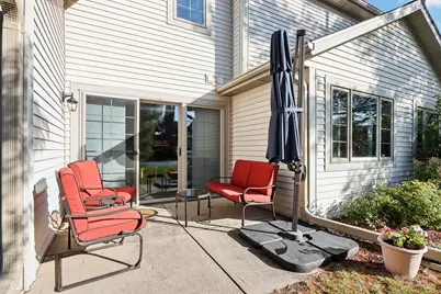 2264  Circle Ridge Rd #E, Delafield, WI 53018 - Photo 28