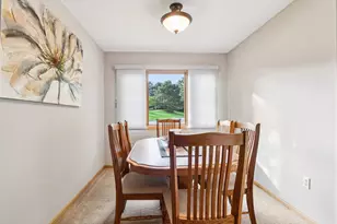 2264 Circle Ridge Rd, Delafield, WI 53018 - Photo 8