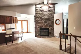 5308 Quail Ct, Sheboygan, WI 53083 - Photo 4