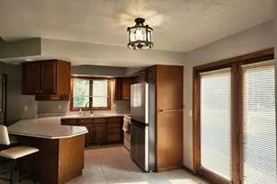 5308 Quail Ct, Sheboygan, WI 53083 - Photo 6