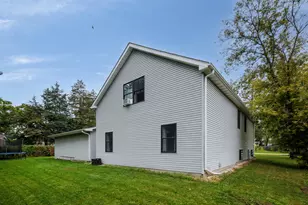 24423 66th St, Paddock Lake, WI 53168 - Photo 6