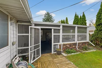 2139 E Leroy Ave, Saint Francis, WI 53235 - Photo 44