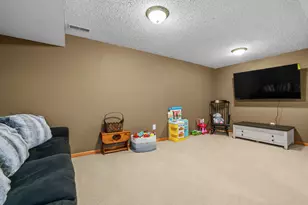 939 Sunset Pl, Onalaska, WI 54650 - Photo 20