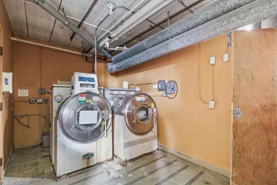 9806 W Lincoln Ave, West Allis, WI 53227 - Photo 28