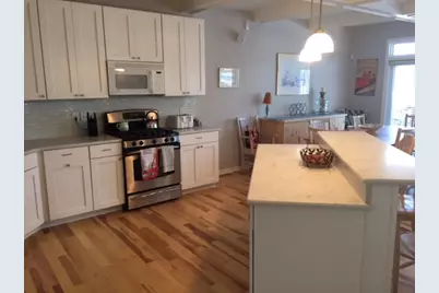 414 S Lakeshore Dr, Fontana, WI 53125 - Photo 2