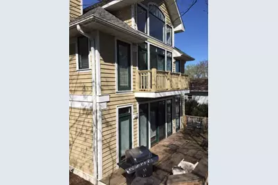 414 S Lakeshore Dr, Fontana, WI 53125 - Photo 1