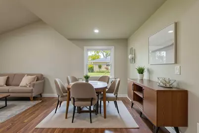 8014 S 13th St, Oak Creek, WI 53154 - Photo 10