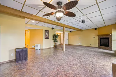 8216  Anna Ave, Racine, WI 53185 - Photo 44