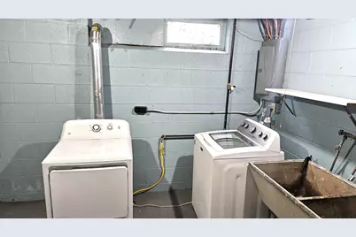 4273 W Cherrywood Ln, Brown Deer, WI 53209 - Photo 32