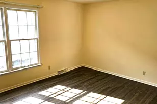 4273 W Cherrywood Ln, Brown Deer, WI 53209 - Photo 18