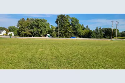 10851 S 10th Ave, Oak Creek, WI 53154 - Photo 6