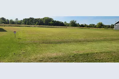 10851 S 10th Ave, Oak Creek, WI 53154 - Photo 2