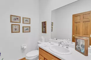 4 Lake Pointe Cir, Racine, WI 53402 - Photo 34