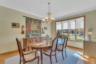 4 Lake Pointe Cir, Racine, WI 53402 - Photo 12