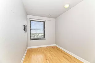 606 W Wisconsin Ave, Milwaukee, WI 53203 - Photo 22