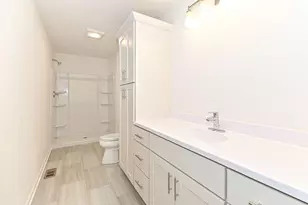 312 N Trailview Circle, Racine, WI 53185 - Photo 18