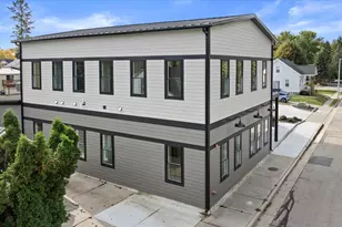 308 Oak St, Slinger, WI 53086 - Photo 4