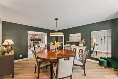 284  Sand Hill Ln, Dousman, WI 53118 - Photo 4