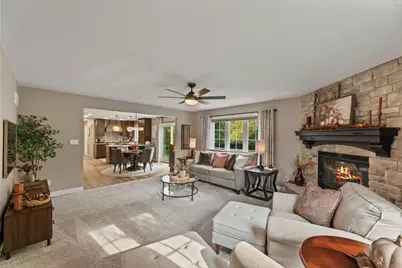 284  Sand Hill Ln, Dousman, WI 53118 - Photo 2