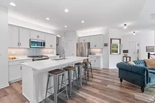 757 Bridlewood Dr, Hartford, WI 53027 - Photo 6