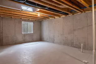 757 Bridlewood Dr, Hartford, WI 53027 - Photo 16