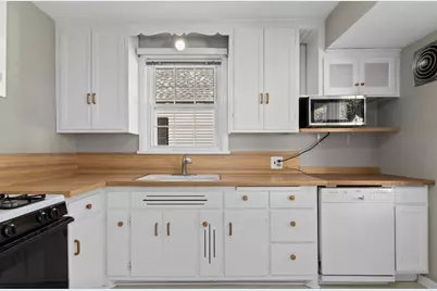 4918 N Berkeley Blvd, Whitefish Bay, WI 53217 - Photo 18