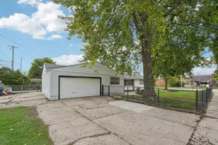 8230 W Burleigh St, Milwaukee, WI 53222 - Photo 36