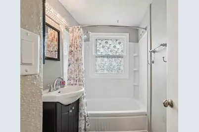 8230 W Burleigh St, Milwaukee, WI 53222 - Photo 22