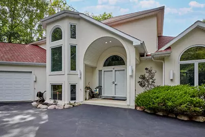 2822  Moelter Dr, Lyons, WI 53147 - Photo 4