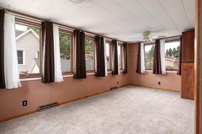 362 E Mill St, Richland Center, WI 53581 - Photo 14