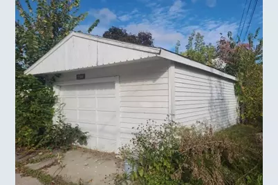 4437 N 65th St, Milwaukee, WI 53218 - Photo 8