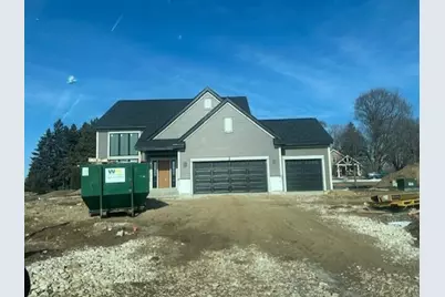 W251N2459  Valleyview Cir, Pewaukee, WI 53072 - Photo 1