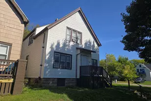 2478 W Chambers St, Milwaukee, WI 53206 - Photo 32