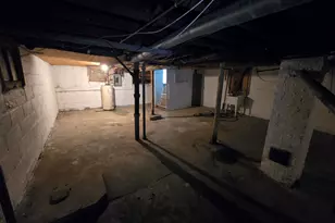 2478 W Chambers St, Milwaukee, WI 53206 - Photo 28