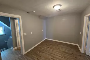 2478 W Chambers St, Milwaukee, WI 53206 - Photo 24