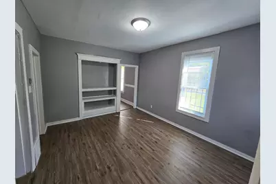 2478 W Chambers St, Milwaukee, WI 53206 - Photo 2