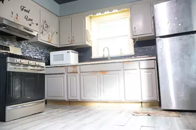 8523 W Glendale Ave, Milwaukee, WI 53225 - Photo 12