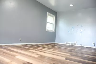 8523 W Glendale Ave, Milwaukee, WI 53225 - Photo 4