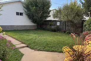 3265 S New York Ave, Milwaukee, WI 53207 - Photo 22